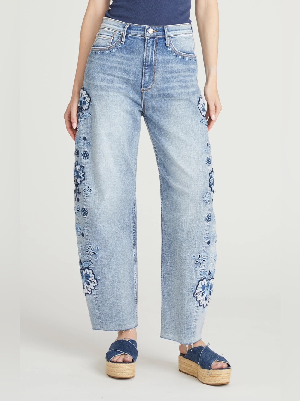FREE PEOPLE DRIFTWOOD PARKER RAW HEM BARREL JEANS NWT Size 24